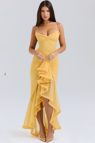 Volant Élégance Dress