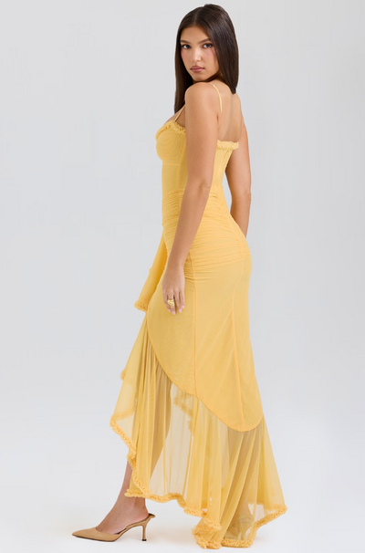 Volant Élégance Dress
